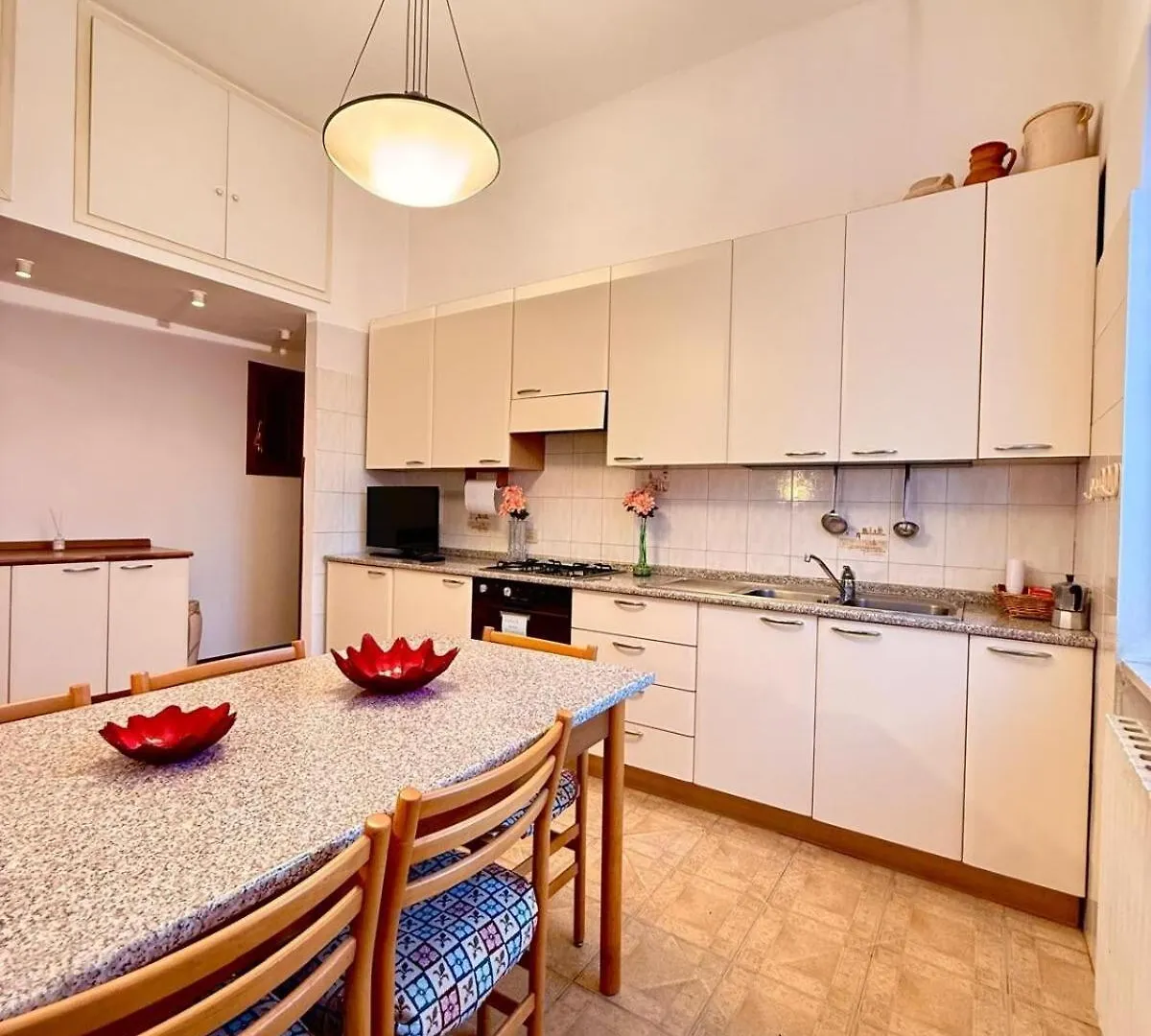 Апартаменты Classic Milan House 15 Minutes From Duomo Италия