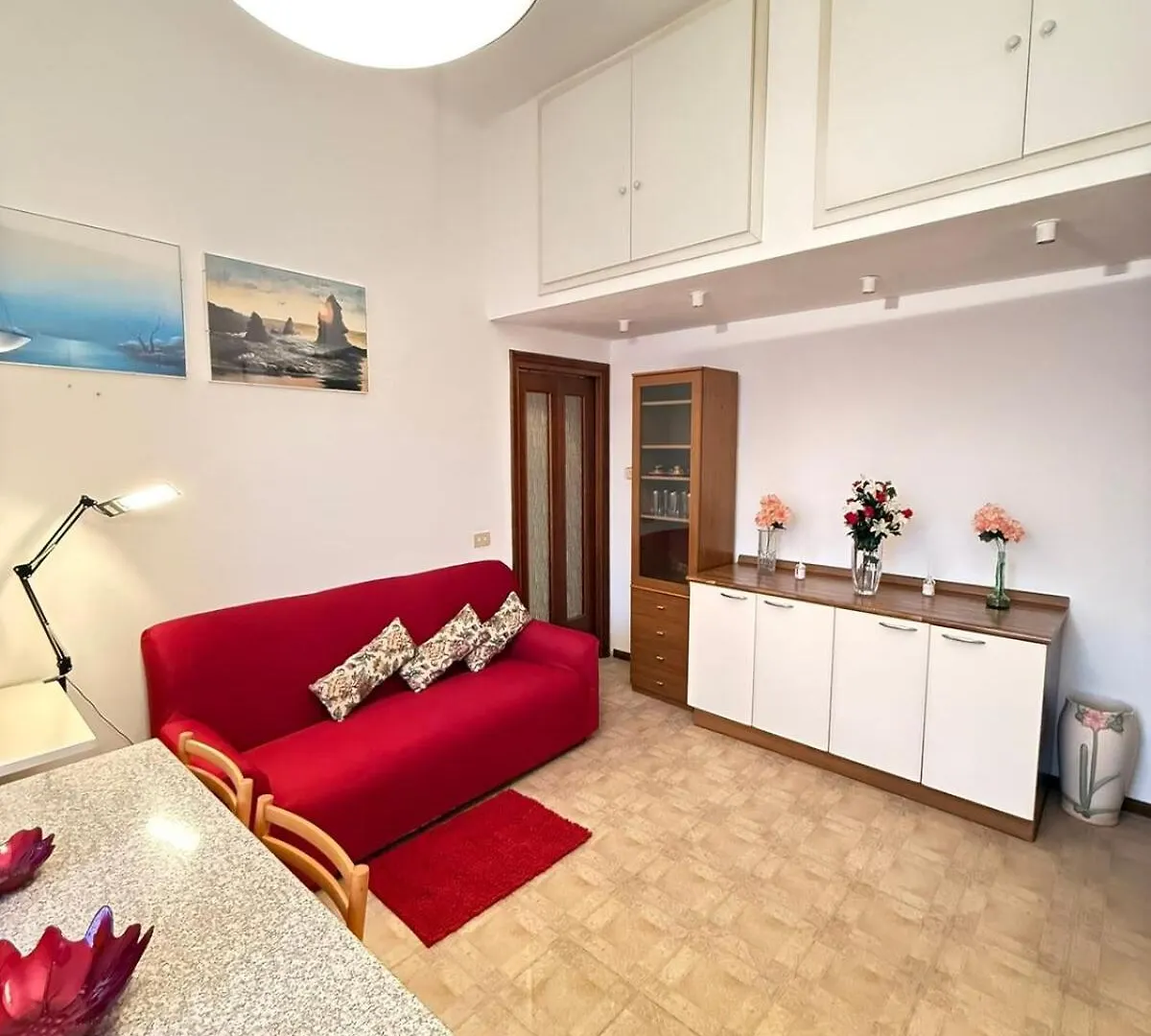 Classic Milan House 15 Minutes From Duomo Апартаменты